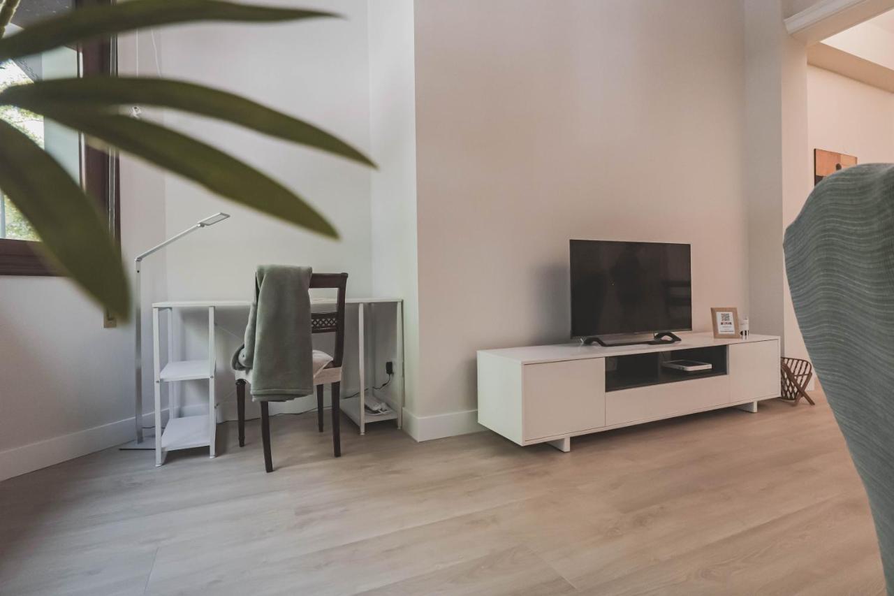 Park view beautiful apartment Bilbao Buitenkant foto